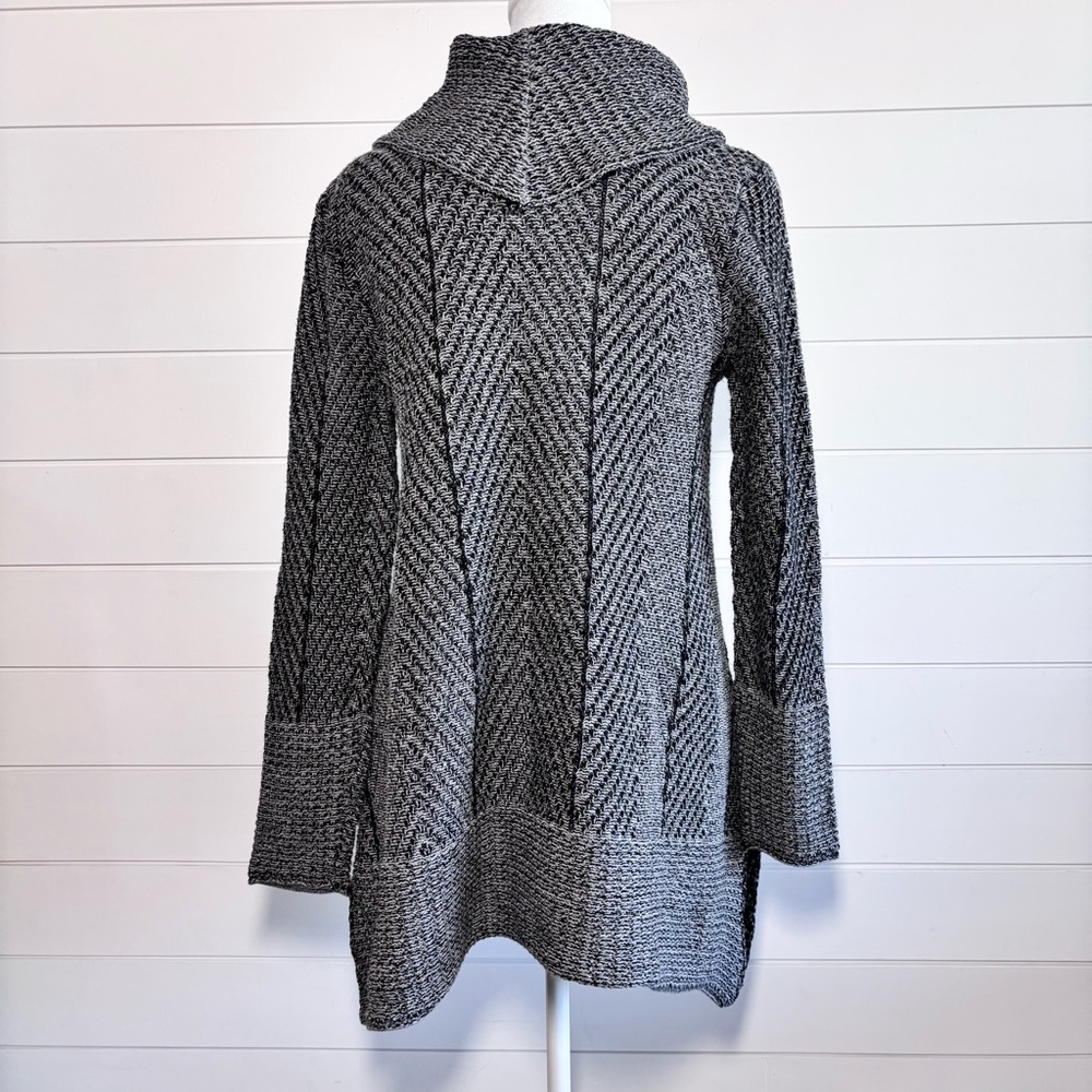Eight Eight Eight women’s tunic length pullover cowl neck hi/lo sweater Size M - Picture 4 of 15